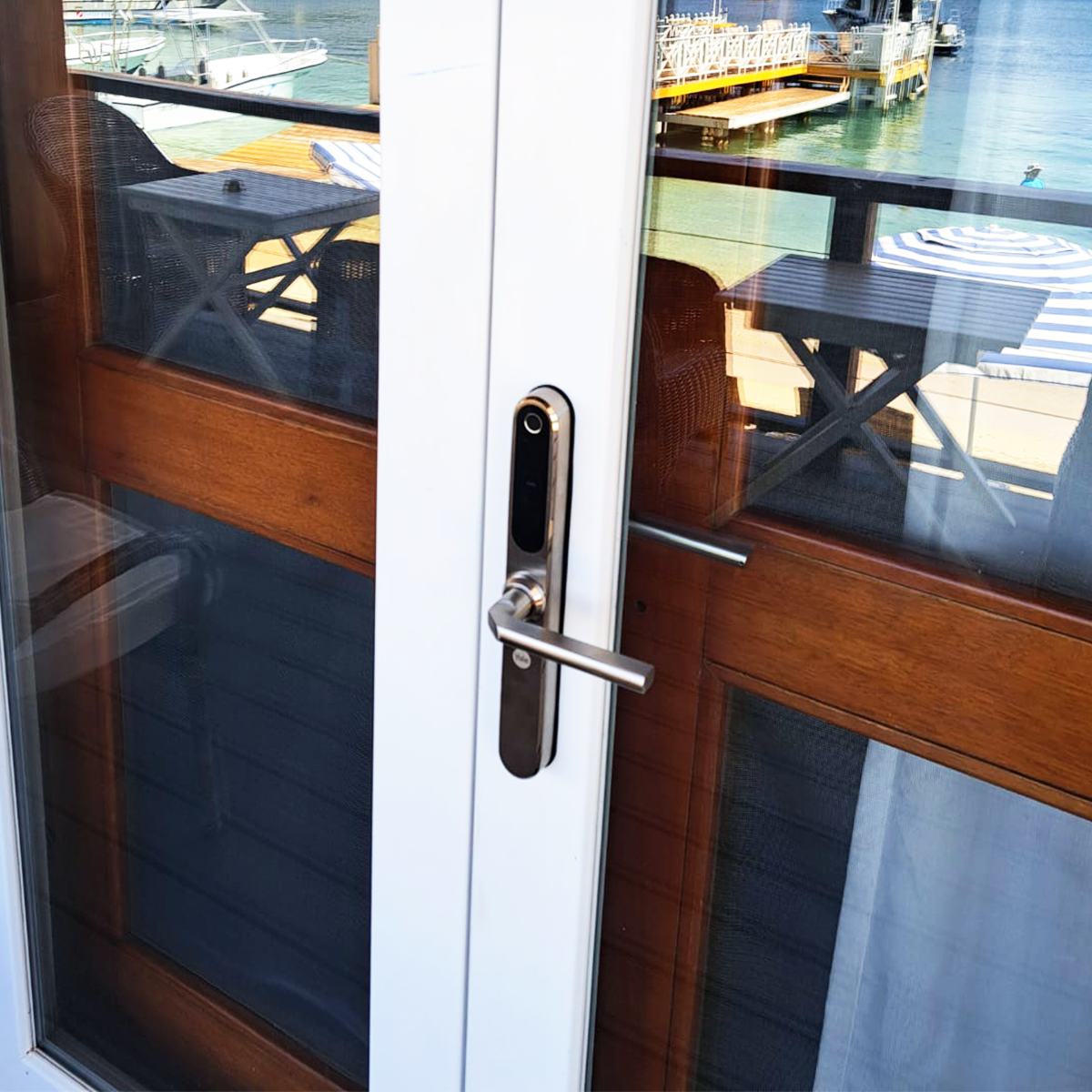 Cerradura Digital YSD100 (Puerta abatible)