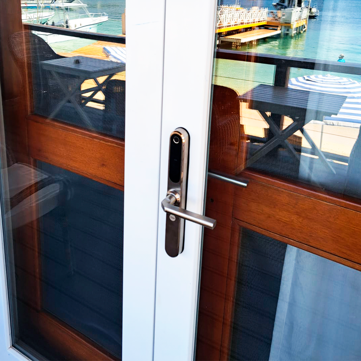 Cerradura Digital YSD100 para puerta abatible + kit apertura con celular*